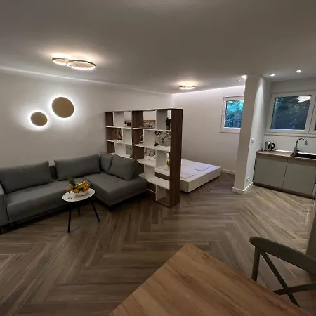 Golden Cube Apartmán