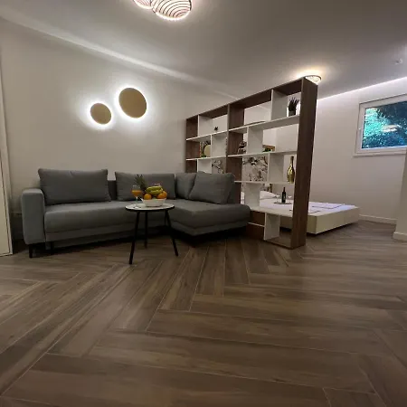 Apartmán Golden Cube *